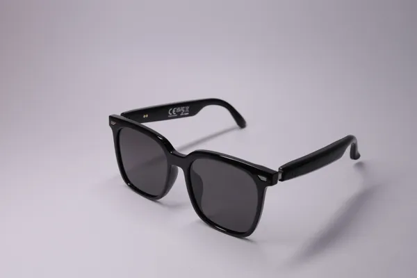 BLACK_WAYFARER_UNISEX_SUNGLASSES