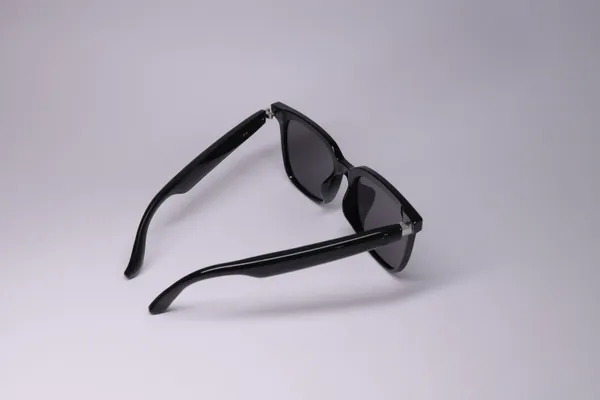 BLACK_WAYFARER_UNISEX_SUNGLASSES