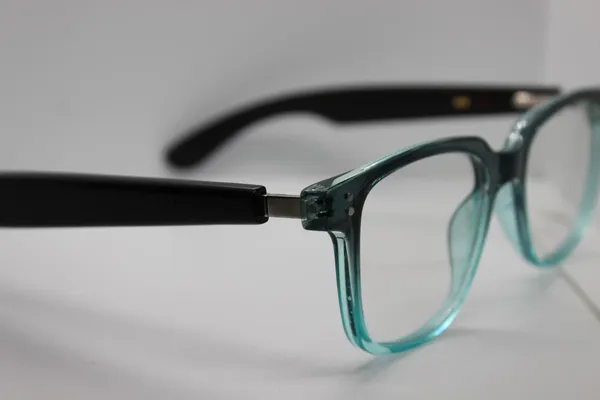VIBRANT_CLEAR_GREEN_UNISEX_FRAME