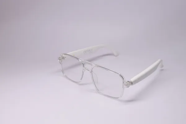 RETRO_CLEAR_UNISEX_FRAME