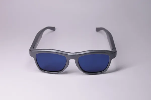 TRANSITION_X_SMART_UNISEX_SUNGLASSES
