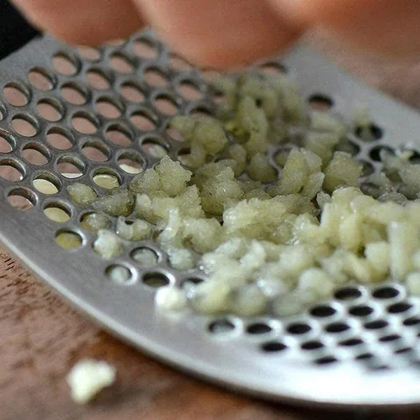 Handy_Dori_Chopper_And_Garlic_Crusher(Pack_Of_2)