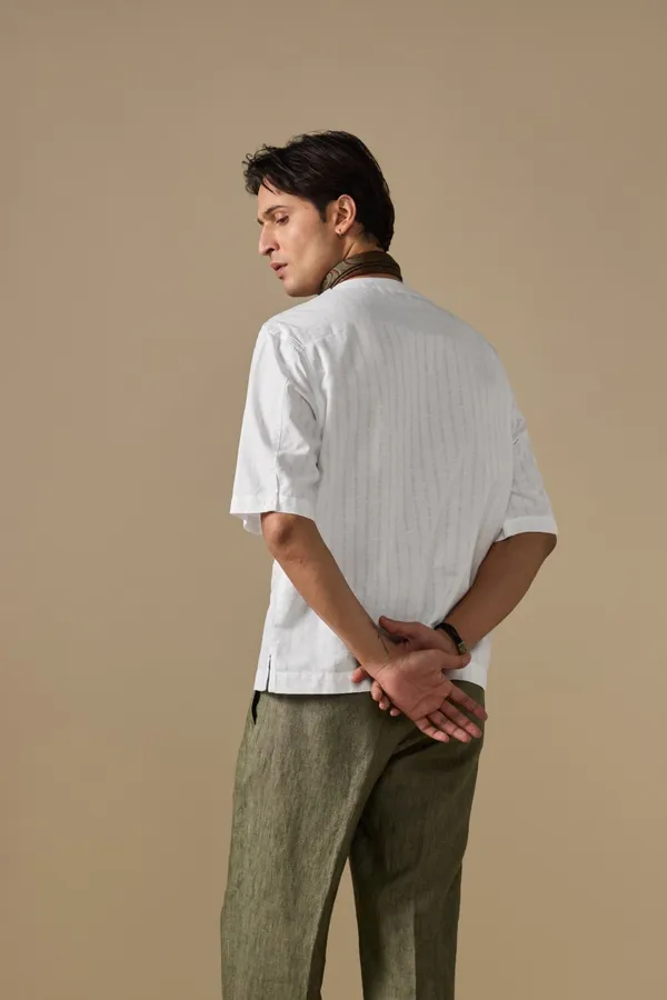 Cotton-Linen_Relaxed_Fit_Woven_Tee