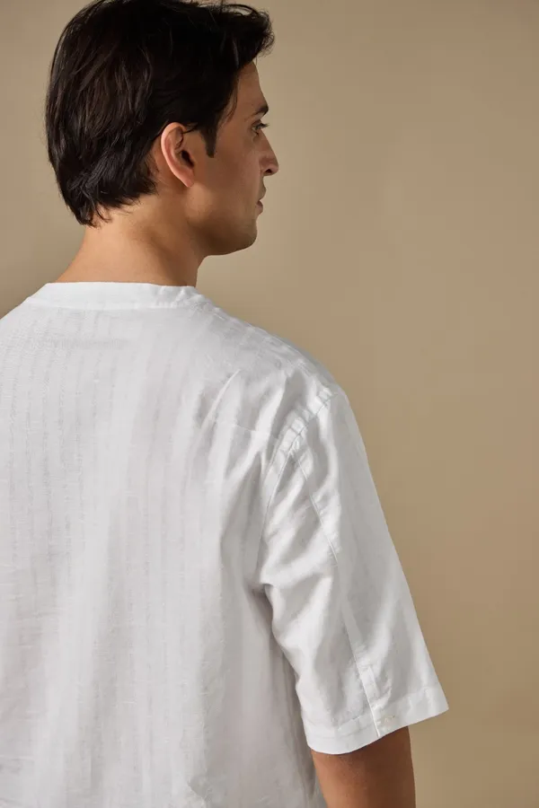 Cotton-Linen_Relaxed_Fit_Woven_Tee