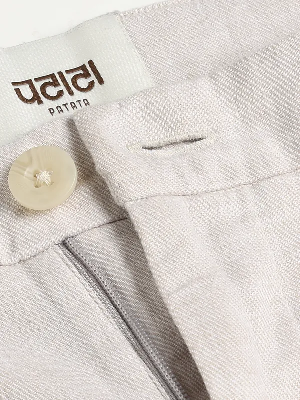 Cotton-Linen_Regular_Fit_Pleated_Trouser