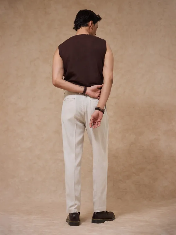 Cotton-Linen_Regular_Fit_Pleated_Trouser