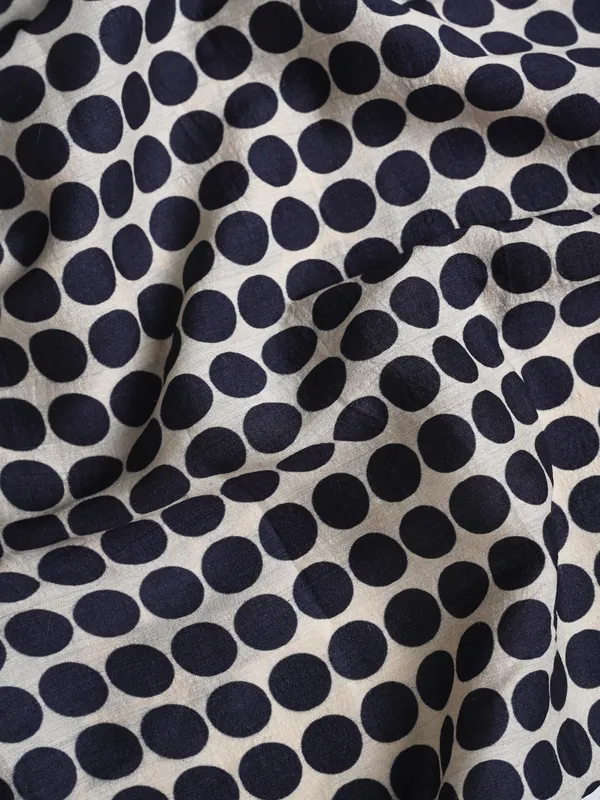100%_Muga_Silk_classic_fit_popover_shirt_in_polka_print