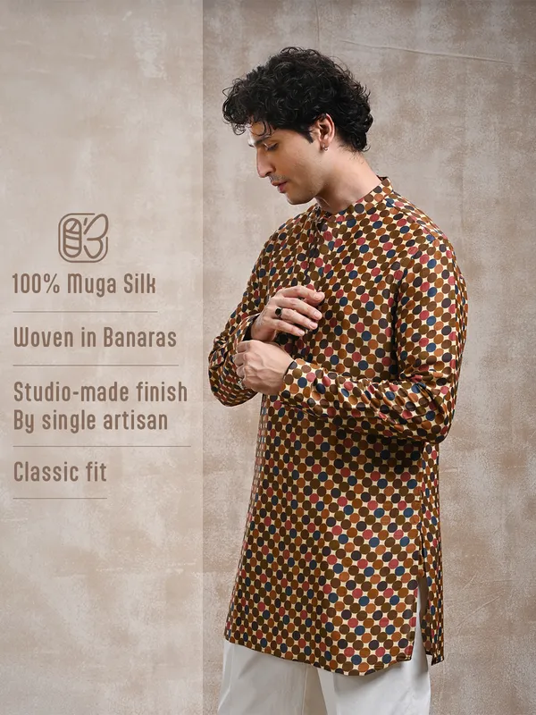 100%_Muga_Silk_classic_fit_short-kurta_in_multicolour_print
