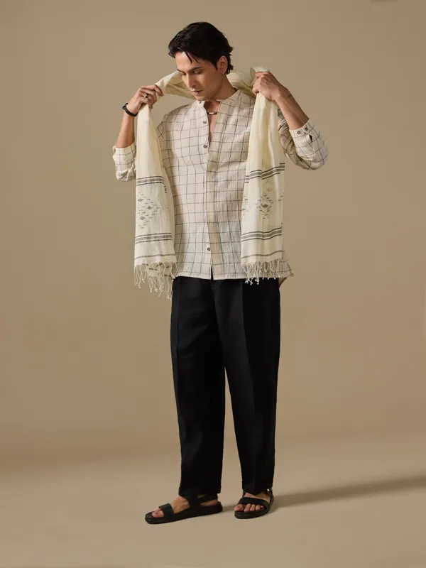 Handwoven_Kala_Cotton_Classic_Fit_Bushirt