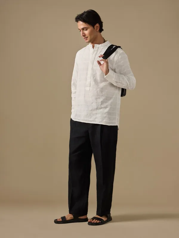 Handwoven_Textured_Classic_Fit_Pop-Over_Shirt_With_Extended_Placket