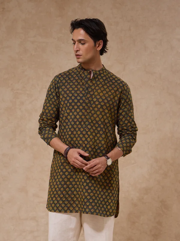 Authentic_Ajrakh_Classic_Fit_Tunic