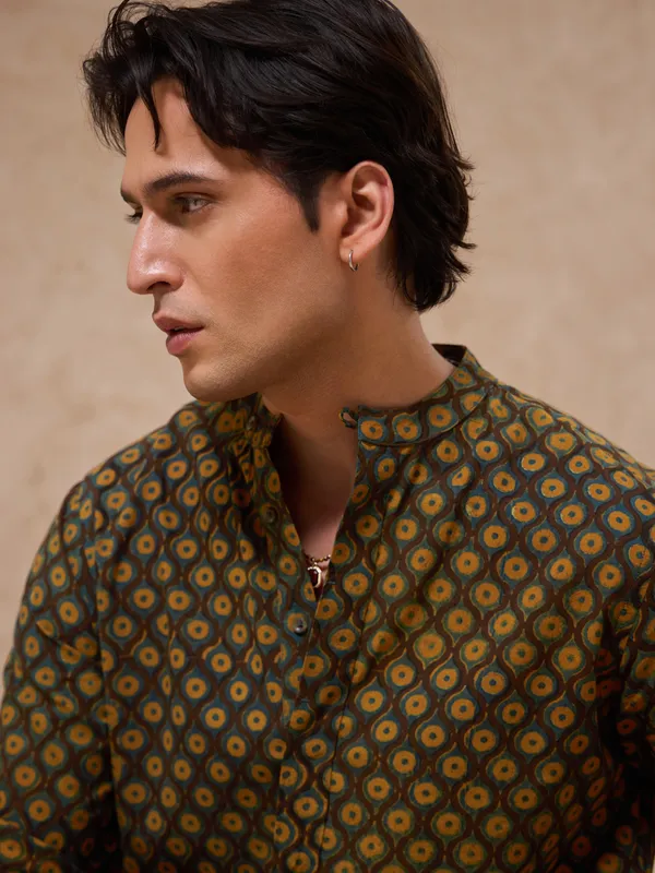 Authentic_Ajrakh_Classic_Fit_Tunic