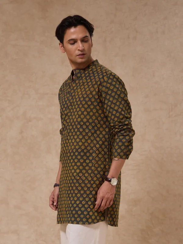 Authentic_Ajrakh_Classic_Fit_Tunic