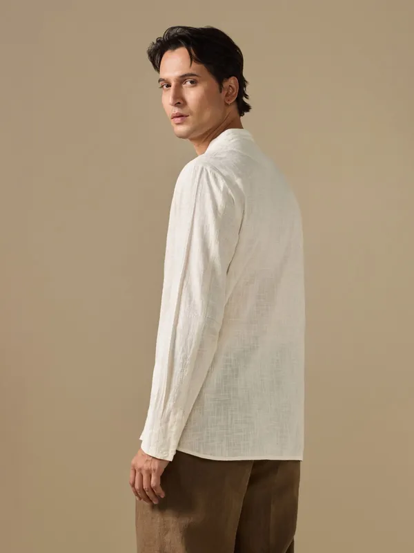 Handwoven_Slub_Classic_Fit_Bushirt