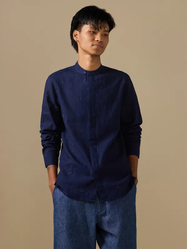 Cotton-Linen_Classic_Fit_Embroidered_Bushirt