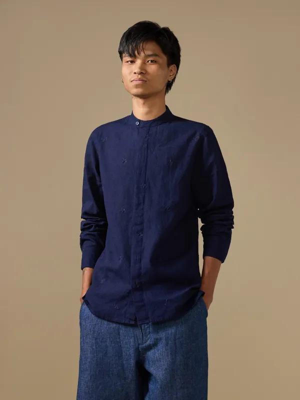 Cotton-Linen_Classic_Fit_Embroidered_Bushirt