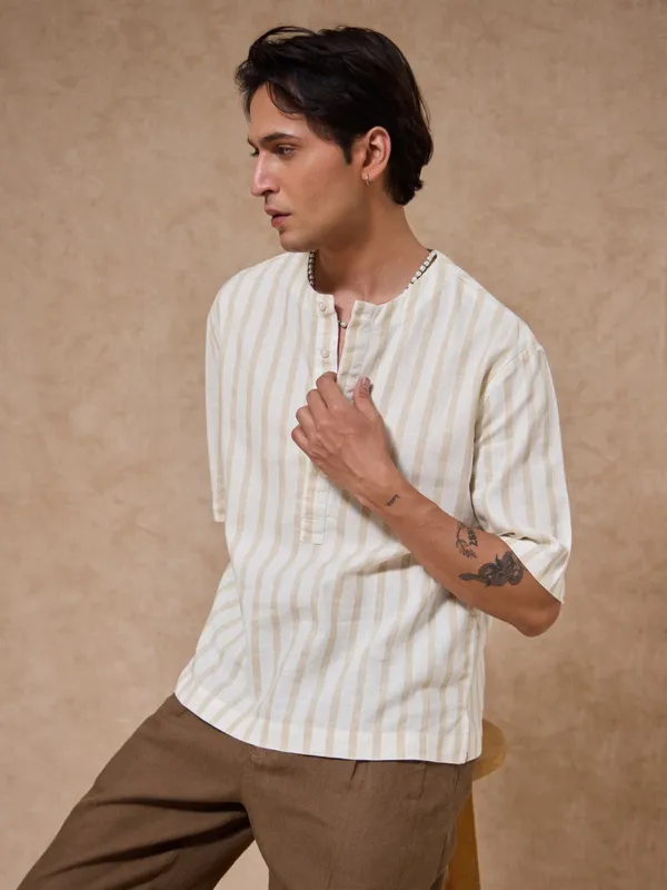 Cotton-Linen_Relaxed_Fit_Woven_Tee