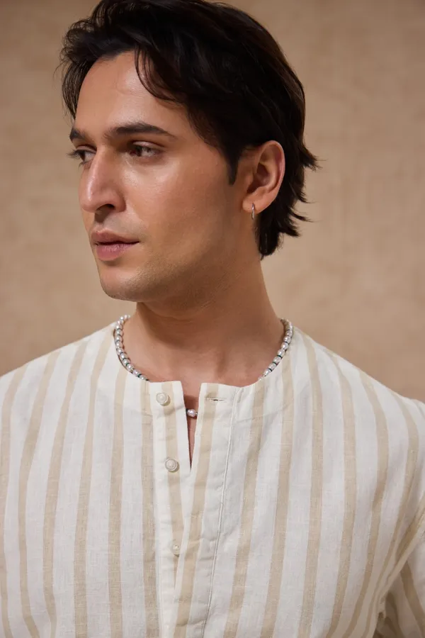 Cotton-Linen_Relaxed_Fit_Woven_Tee