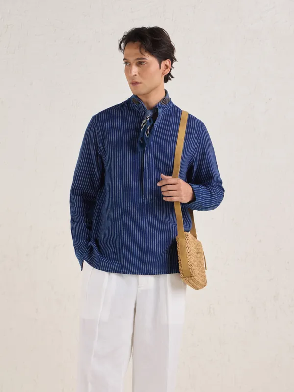 Handwoven_Indigo_Classic_Fit_Pop-Over_Shirt_With_Extended_Placket