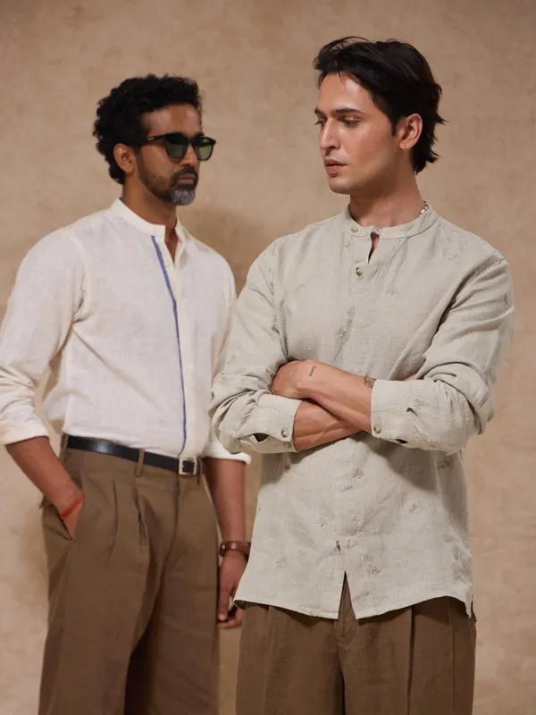 100%_Linen_Classic_Fit_Embroidered_Bushirt