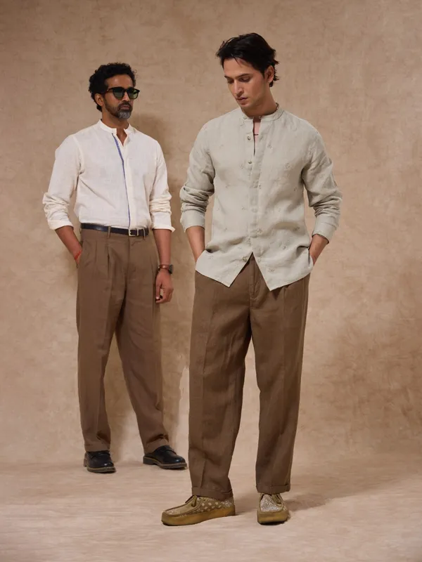 100%_Linen_Classic_Fit_Embroidered_Bushirt