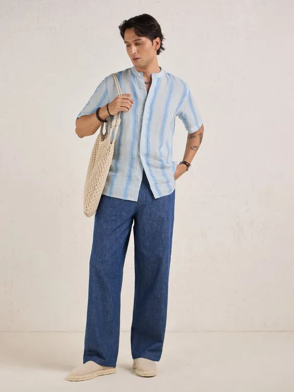 100%_Linen_Classic_Fit_Shirt_With_Hand_Embroidered_Details