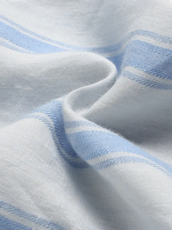 100%_Linen_Classic_Fit_Shirt_With_Hand_Embroidered_Details