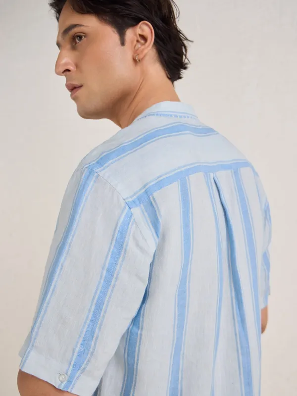 100%_Linen_Classic_Fit_Shirt_With_Hand_Embroidered_Details