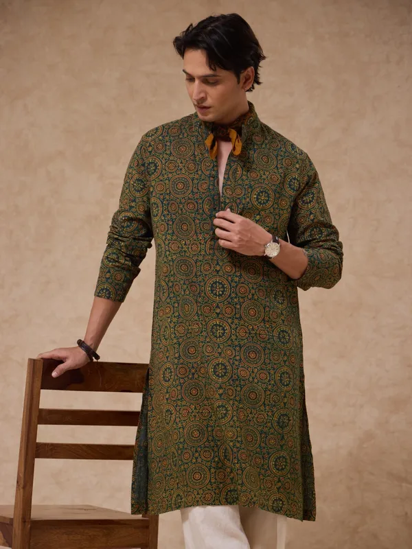 Authentic_Ajrakh_Classic_Fit_Kurta
