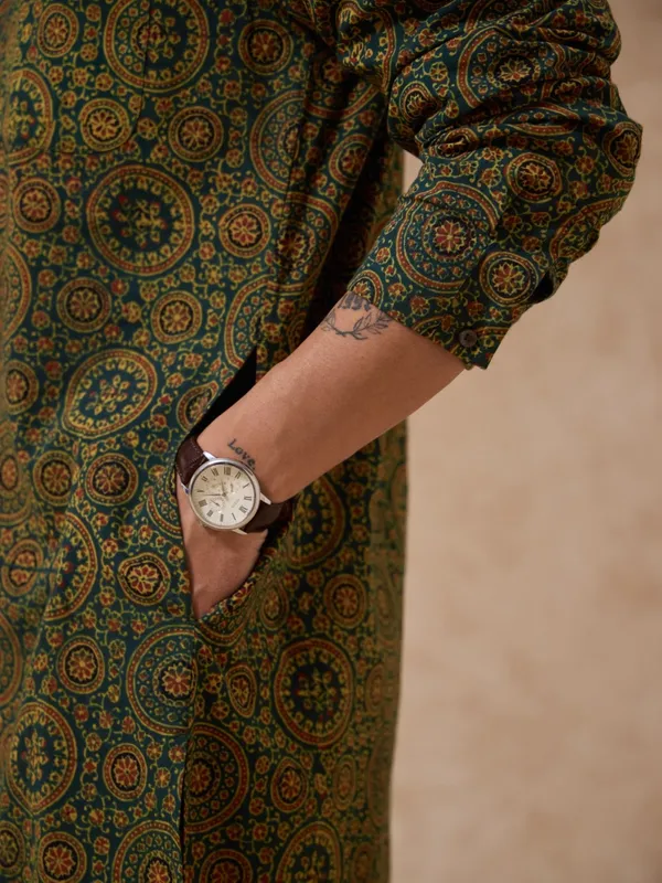 Authentic_Ajrakh_Classic_Fit_Kurta