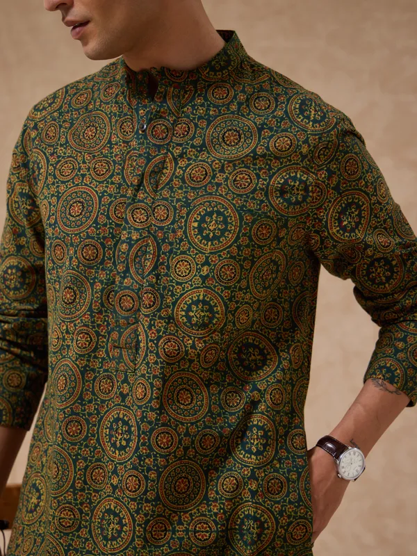 Authentic_Ajrakh_Classic_Fit_Kurta