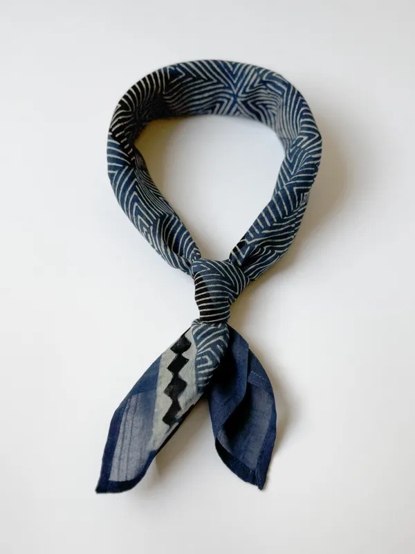Authentic_Ajrakh_Bandana