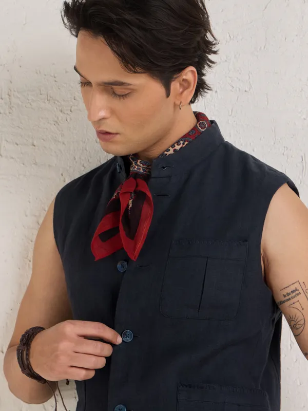 Authentic_Ajrakh_Bandana