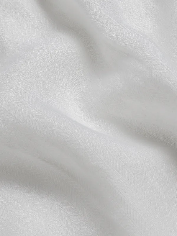 100%_Linen_Classic_Fit_Shirt_With_Hand_Embroidered_Details