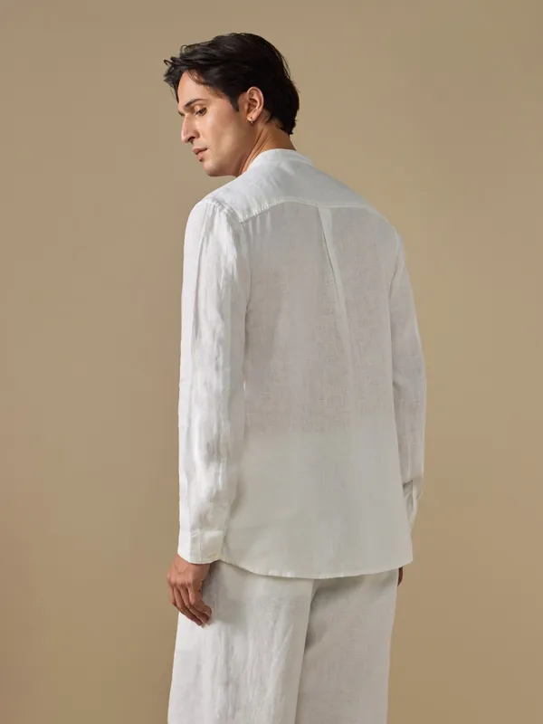 100%_Linen_Classic_Fit_Shirt_With_Hand_Embroidered_Details