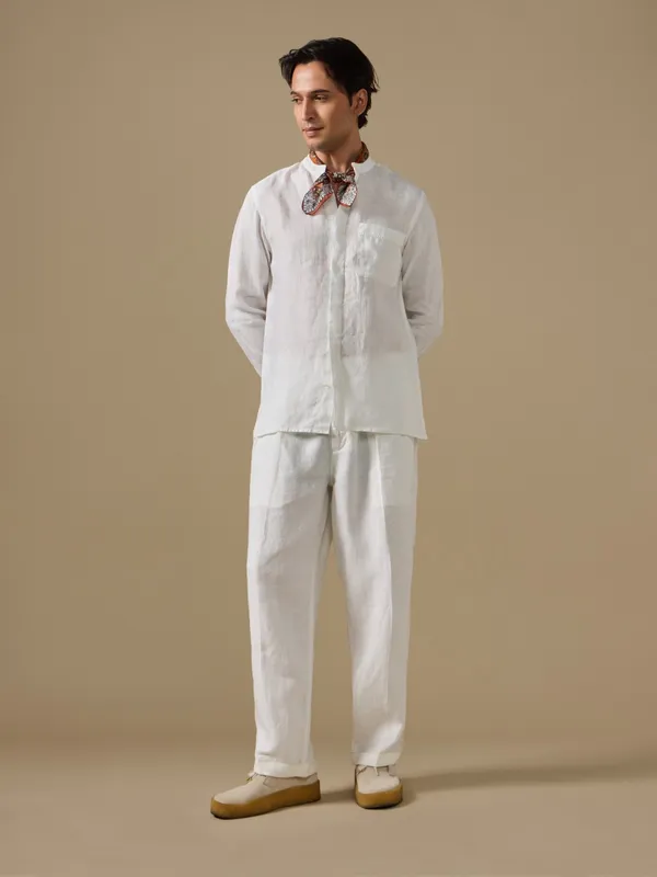 100%_Linen_Classic_Fit_Shirt_With_Hand_Embroidered_Details