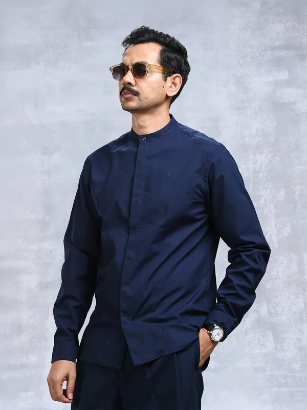All_over_embroidered_2/80's_Premium_poplin_classic_fit_BuShirt