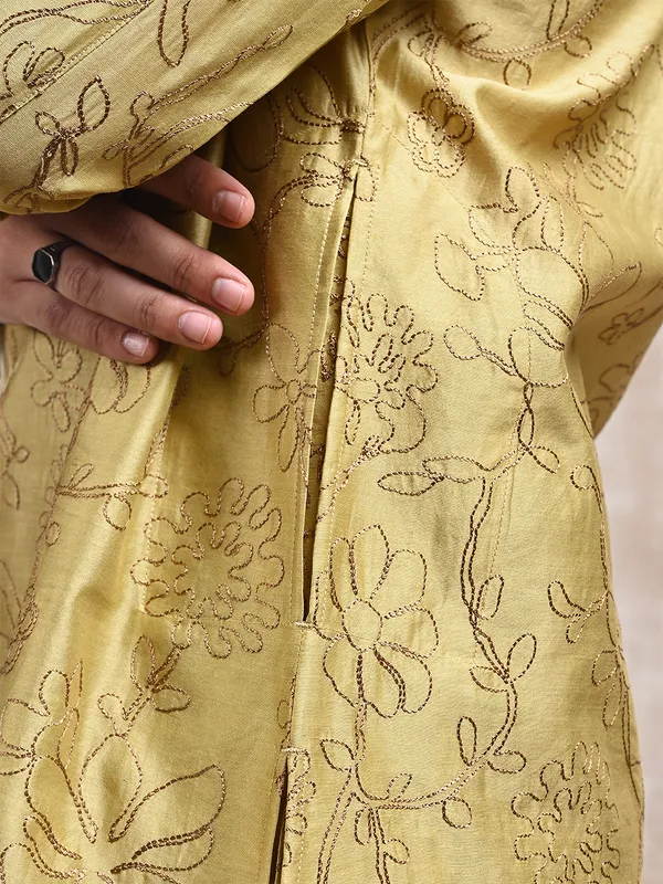 All_over_embroidered_Silk_cotton_classic_fit_short-kurta