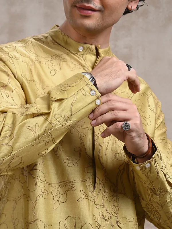 All_over_embroidered_Silk_cotton_classic_fit_short-kurta