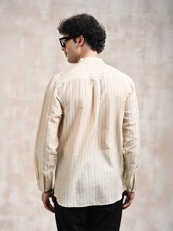 100%_Natural_Muga_Silk_classic_fit_Popover_shirt_in_stripe