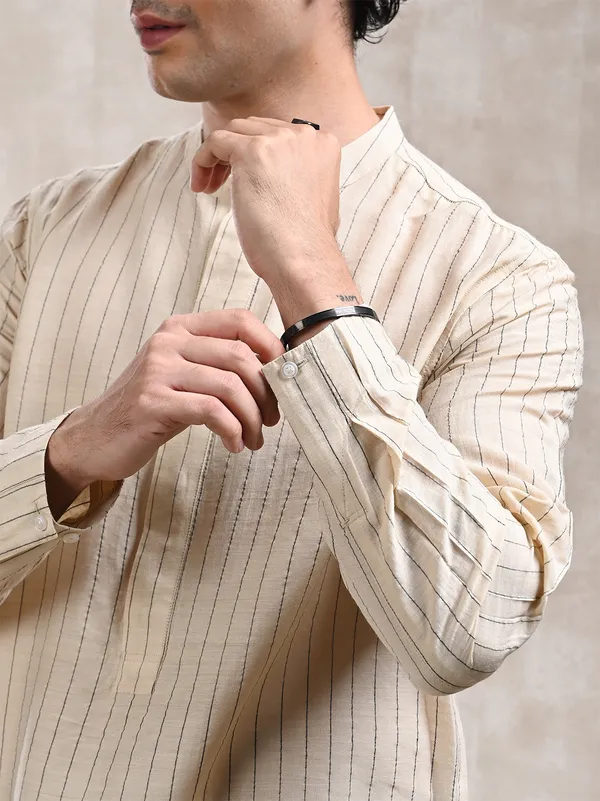 100%_Natural_Muga_Silk_classic_fit_Popover_shirt_in_stripe