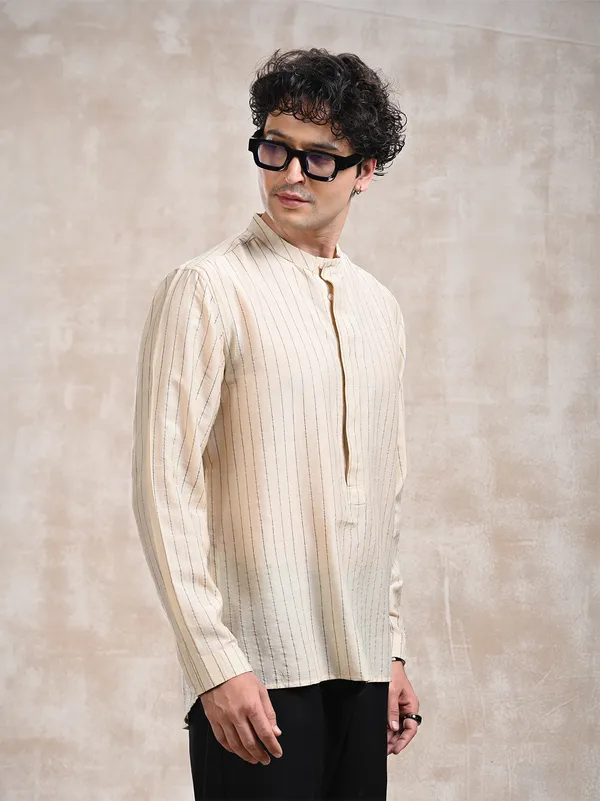 100%_Natural_Muga_Silk_classic_fit_Popover_shirt_in_stripe