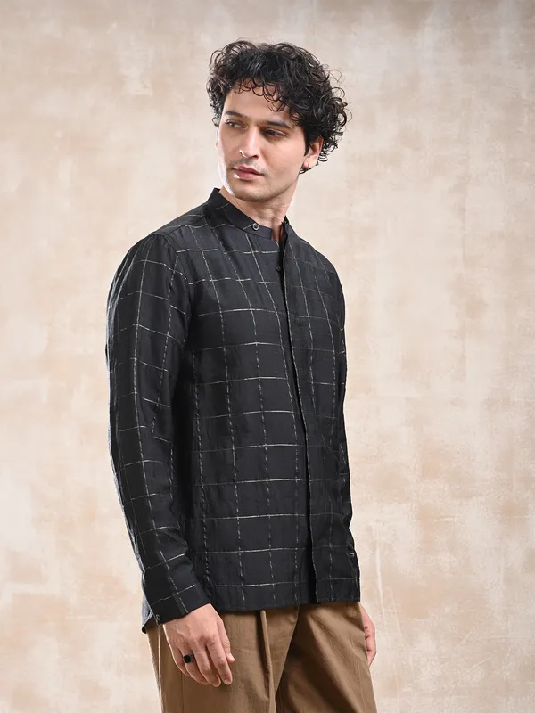 100%_Muga_Silk_classic_fit_BuShirt_with_zari_check