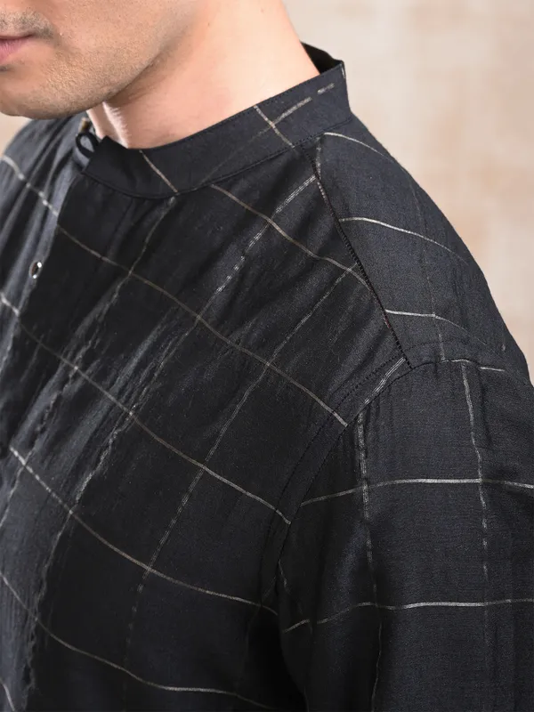 100%_Muga_Silk_classic_fit_BuShirt_with_zari_check
