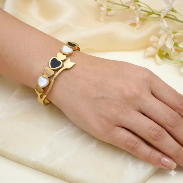 Gold-Plated_Heart_Enamel_Bracelet_With_Multi-Color_Hearts