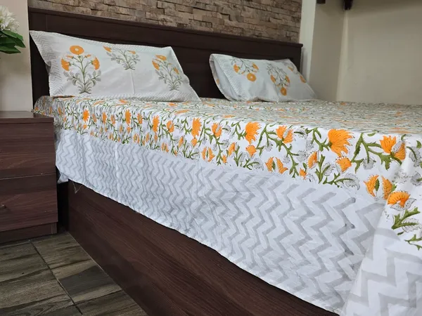 Floral_Hand_Block_Printed_Cotton_Bedsheet_With_Matching_Pillow_Covers_(108_X_108_inches)