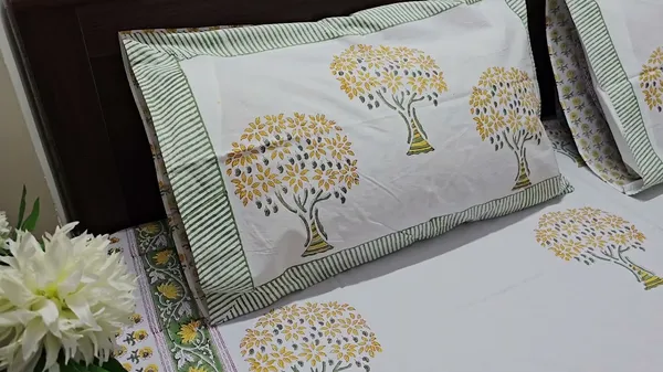 Floral_Hand_Block_Printed_Cotton_Bedsheet_With_Matching_Pillow_Covers_(108_X_108_inches)