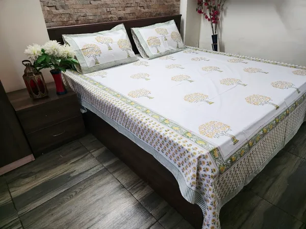 Floral_Hand_Block_Printed_Cotton_Bedsheet_With_Matching_Pillow_Covers_(108_X_108_inches)