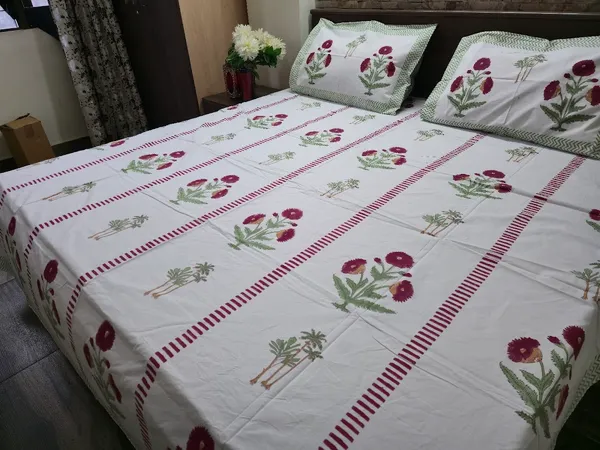 Floral_Hand_Block_Printed_Cotton_Bedsheet_With_Matching_Pillow_Covers_(108_X_108_inches)