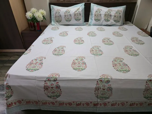 Floral_Hand_Block_Printed_Cotton_Bedsheet_With_Matching_Pillow_Covers_(108_X_108_inches)